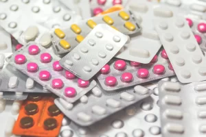 Almanya'da artan grip vakaları, RSV solunum yolu virüsü salgını, Kovid-19