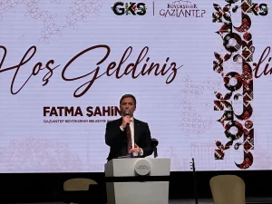 https://www.youtube.com/watch?v=VPbC_ydeA8M*** "Avrupa'nın İslam fobisine karşı, Orta Doğu'daki bugünün zulüm ortamına