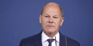 Almanya Başbakanı Olaf Scholz’un virüse yakalandığı bildirildi.