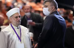 Bulgaristan Müslümanları Diyaneti Başmüftülüğünün, başkent Sofya’da düzenlenen konferansta yeni yönetim