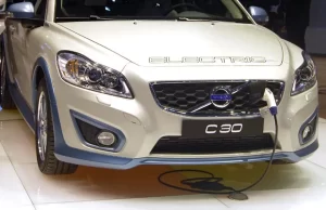 Merkezi İsveç'te bulunan otomobil üreticisi Volvo, 2030 yılına kadar tüm