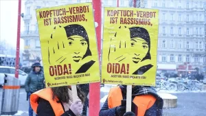 Avrupa İslamofobi Raporu 2020'ye göre, Avrupa'da siyaset, hukuk ve sosyal