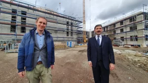 Avrupa'da ırkçılığın arttığı bir dönemde Alman belediye başkanının Müslüman toplumuna