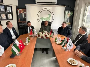 AK Parti Bursa Milletvekili ve Türkiye Büyük Millet Meclisi (TBMM)
