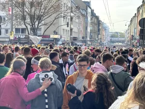 Almanya'da her yıl düzenlenen ve "5. Mevsim" olarak adlandırılan karnaval