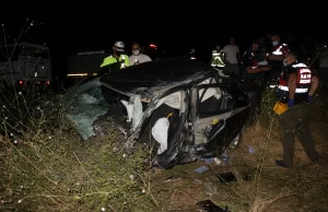 Edirne'de tırla otomobilin çarpışması sonucu 1 kişi hayatını kaybetti.