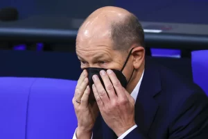 Almanya Başbakanı Olaf Scholz, Neuruppin kentinde protesto edildi
