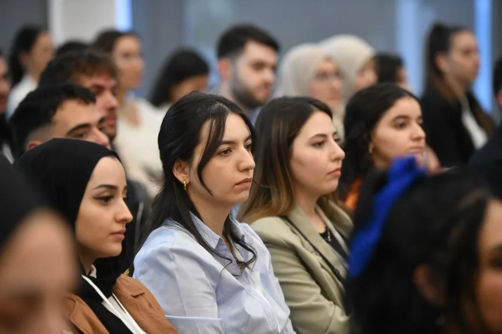 YTB Başkanı Eren: “Mevlüde Ana tüm dünyaya insanlık dersi verdi”