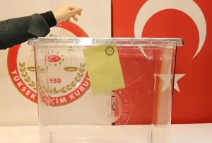 Almanya’da yaşayan Türk seçmenler, 2023 seçileri için cumhurbaşkanı ve milletvekillerini