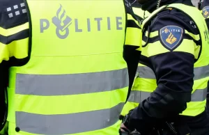 Hollanda'da Rotterdam polis şefi Fred Westerbeke, teşkilatındaki polislerin 16 yaşındaki