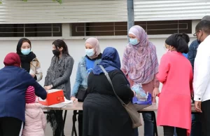Müslüman öğrencilerin kurduğu Fransa Müslüman Öğrenciler derneği, virüs salgınıyla ekonomik