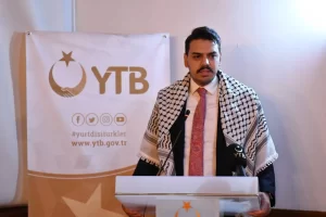 Türkiye’de eğitim alan Filistinli uluslararası öğrencilerle bir araya gelen YTB