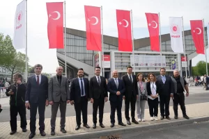 YTB Başkanı Abdullah Eren, yurt dışı temsilciliklerde oy verme işlemlerinin