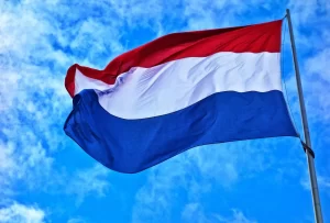 Hollanda'da her yıl düzenli yayımlanan ayrımcılık raporunda, 2022'deki ayrımcılık vakalarında