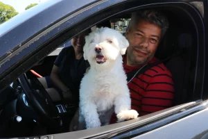"Max" adını verdiği köpeğiyle Almanya'nın Bonn şehrine giden Bünyamin Berkiden:
"Tatillerde