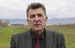 Değişim Hareketi Partisi İskeçe Milletvekili Burhan Baran: "(Tarihi mezarlığın üzerine