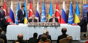 Tahıl ürünlerinin Ukrayna limanlarından sevkiyatına ilişkin belge Cumhurbaşkanı Erdoğan'ın himayelerinde