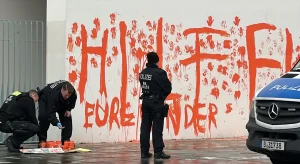 Almanya’nın başkenti Berlin’de "Son Kuşak" (Letzte Generation) adlı çevre grubu,