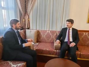 Uluslararası Müslüman Topluluklarla Dayanışma Vakfı (MÜSDAV) tarafından düzenlenen “Yabancı Dil