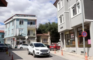 Trakya Üniversitesi öğrencisi Yasemin Çengel: "1+1 evler 1500 liradan başlıyor,