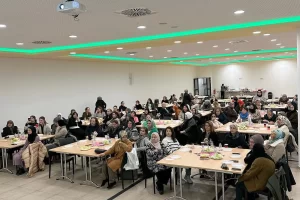 Almanya’nın Aachen kentinde kadınların büyük ilgi gösterdiği “Meme Kanseri, Teşhis,