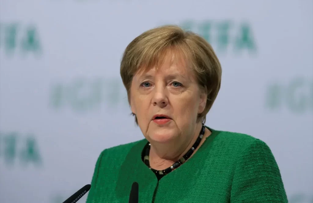 Merkel'den Rusya değerlendirmesi: Derin görüş ayrılıklarına rağmen diyalog devam etmelidir