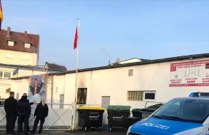 Almanya'nın Kassel kentinde sözde bir araştırma grubunun bölgedeki cami ve