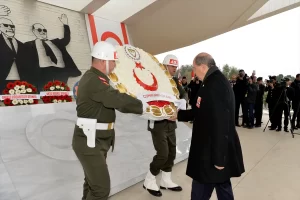  Kuzey Kıbrıs Türk Cumhuriyeti'nin (KKTC) Kurucu Cumhurbaşkanı Rauf Raif