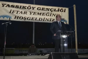 Rodop iline bağlı Yassıköy’de köy gençlerinin düzenlediği geleneksel iftar programı