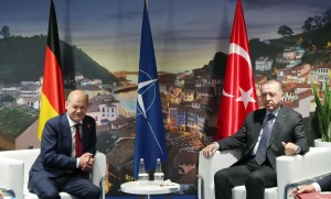 Cumhurbaşkanı Recep Tayyip Erdoğan, Almanya Başbakanı Olaf Scholz ile görüştü.