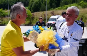 Teknik direktör Jose Mourinho yönetimindeki Fenerbahçe, Can Bartu Tesisleri'nden kalkan