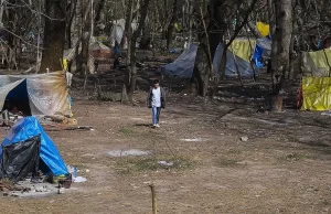 Yunanistan'ın Türkiye üzerinden yapılan sığınma başvurularını kabul etmeyeceği bildirildi.
