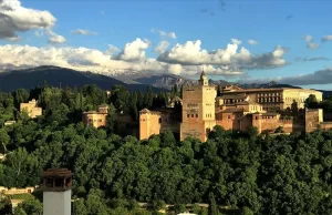 İspanyol ekonomisinin dinamosu olarak bilinen turizm sektörü, virüs salgınının etkisiyle