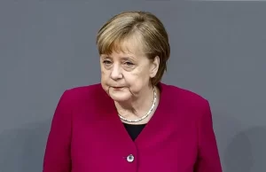 Almanya Başbakanı Angela Merkel, sanayileşmiş ülkelere virüs salgını nedeniyle bütçelerindeki