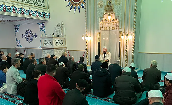 Bonn DİTİB Camii’nde “Sabah Namazı Gençlik Buluşması”