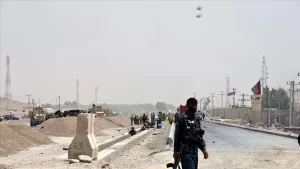 Afganistan'ın güneyindeki Kandahar vilayetinde bomba yüklü araçla askeri üsse düzenlenen