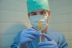 Türk bilim insanı Prof. Dr. Uğur Şahin ve eşi Dr.