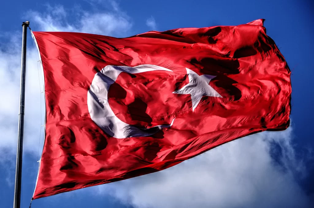 Türkiye'nin Hartum Büyükelçiliği konvoyuna saldırı düzenlendi