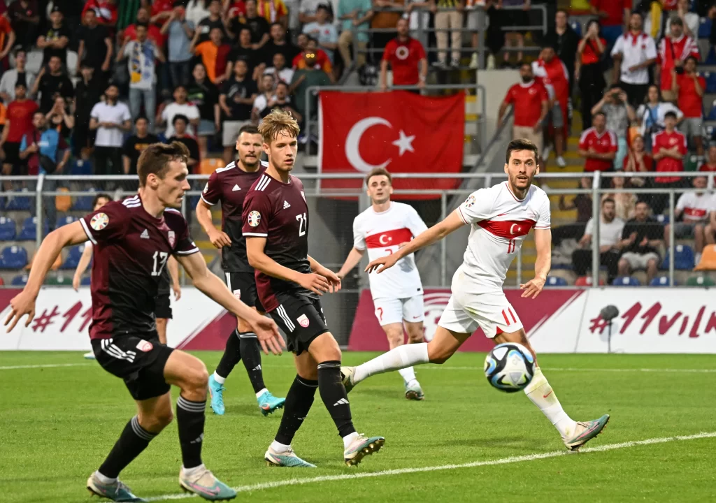 A Milli Futbol Takımı son dakkikada yüzümüzü güldürdü