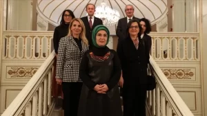 Emine Erdoğan, TEMA Vakfı Başkanı Deniz Ataç ve beraberindeki heyeti