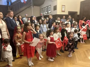 23 Nisan Ulusal Egemenlik ve Çocuk Bayramı, Türkiye'nin Brüksel ve