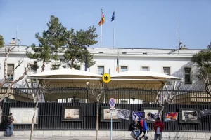  Almanya, İran'ın Berlin Büyükelçiliğindeki 2 çalışanını istenmeyen kişi ilan