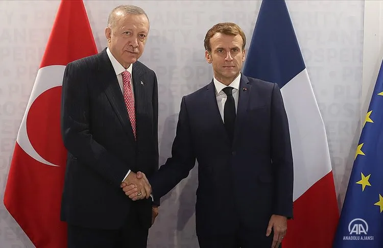 Cumhurbaşkanı Erdoğan Roma'da Emmanuel Macron ile bir araya geldi