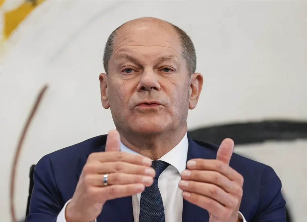 Başbakan Scholz "Rusya gaz sözleşmelerini ihlal ediyor"