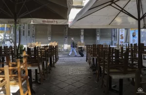 Yunanistan'da çoğu lokanta ve kafeterya, yeni tip virüs ile mücadele