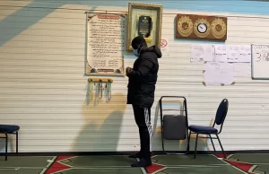 Caminin müezzini Ahmed Zegache, "Buradaki Müslümanlar, Fransa’daki diğer insanlardan farklı