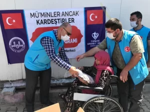 Dünyanın en büyük sığınmacı kampı olan Adana Sarıçam Geçici Barınma