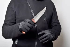Fransa'nın Annecy kentinde düzenlenen bıçaklı saldırıda 8'i çocuk 9 kişi