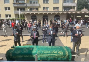 Erdoğan Sarıkaya'nın cenazesi, hava yoluyla memleketi Malatya'da defnedileceği bildirildi.
