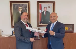 Düsseldorf THY Müdürü Murat Gür, T.C. Essen Başkonsolosu Taylan Özgür
